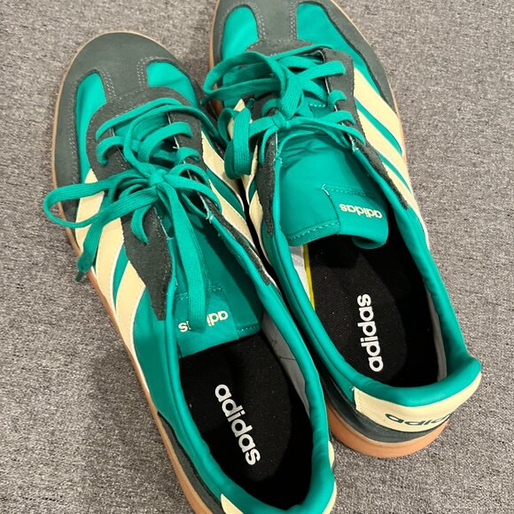 Men's Adidas Sneakers - Green & Cream Colorway - Size 12.5 - Picture 5 of 8